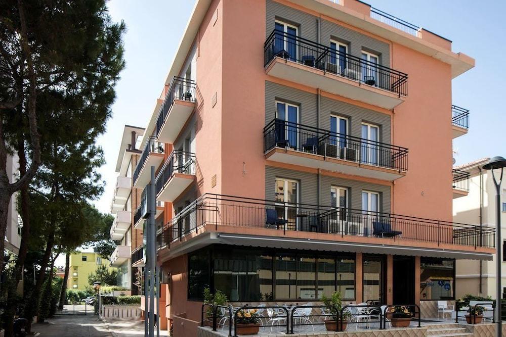 Hotel Scarlet Rimini Dış mekan fotoğraf